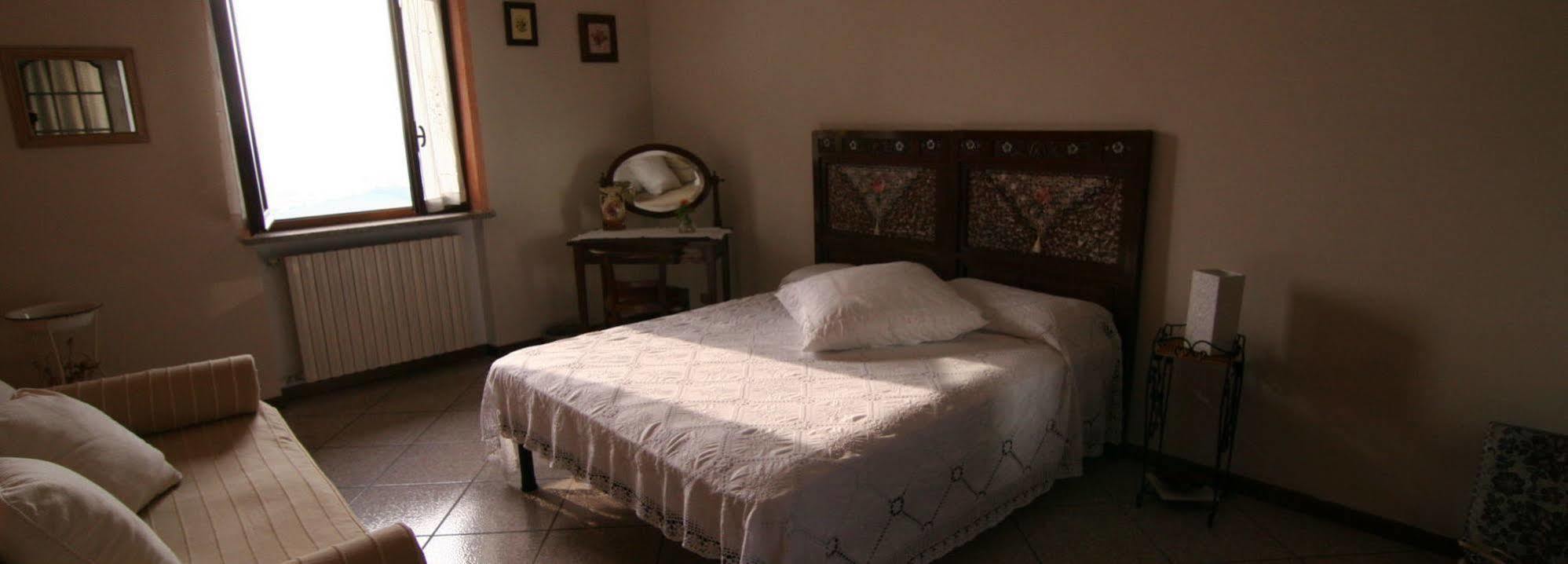 Vezzi Portio B&B La Taverna Degli Angeli المظهر الخارجي الصورة